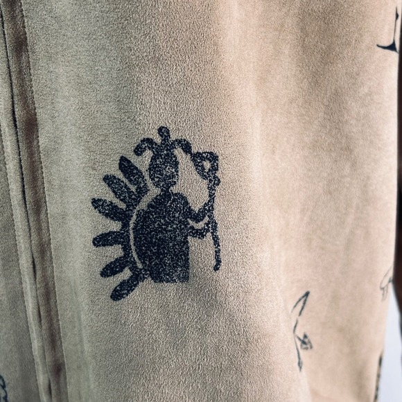 Chicos Southwestern Kokopelli Graphic Zip Up Shirt Jacket Tan Faux Suede size 0 - Picture 5 of 11